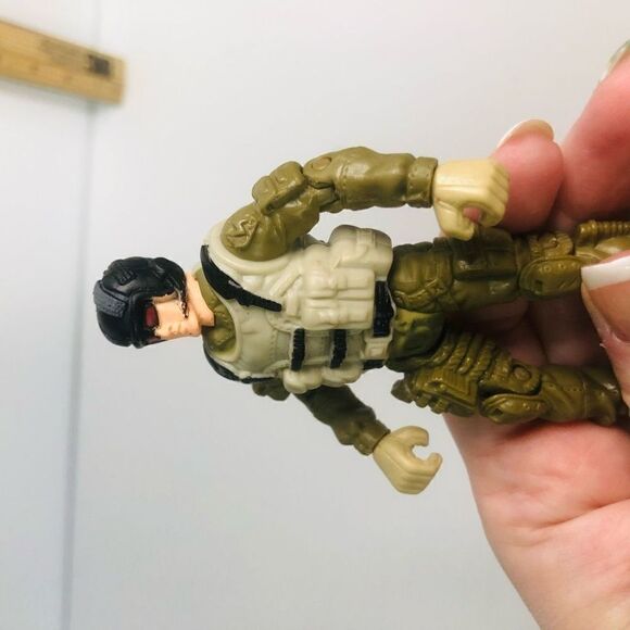 soldier action figures lot of 2 red hat black helmet army marine 4 inch pose-abl - Picture 11 of 11